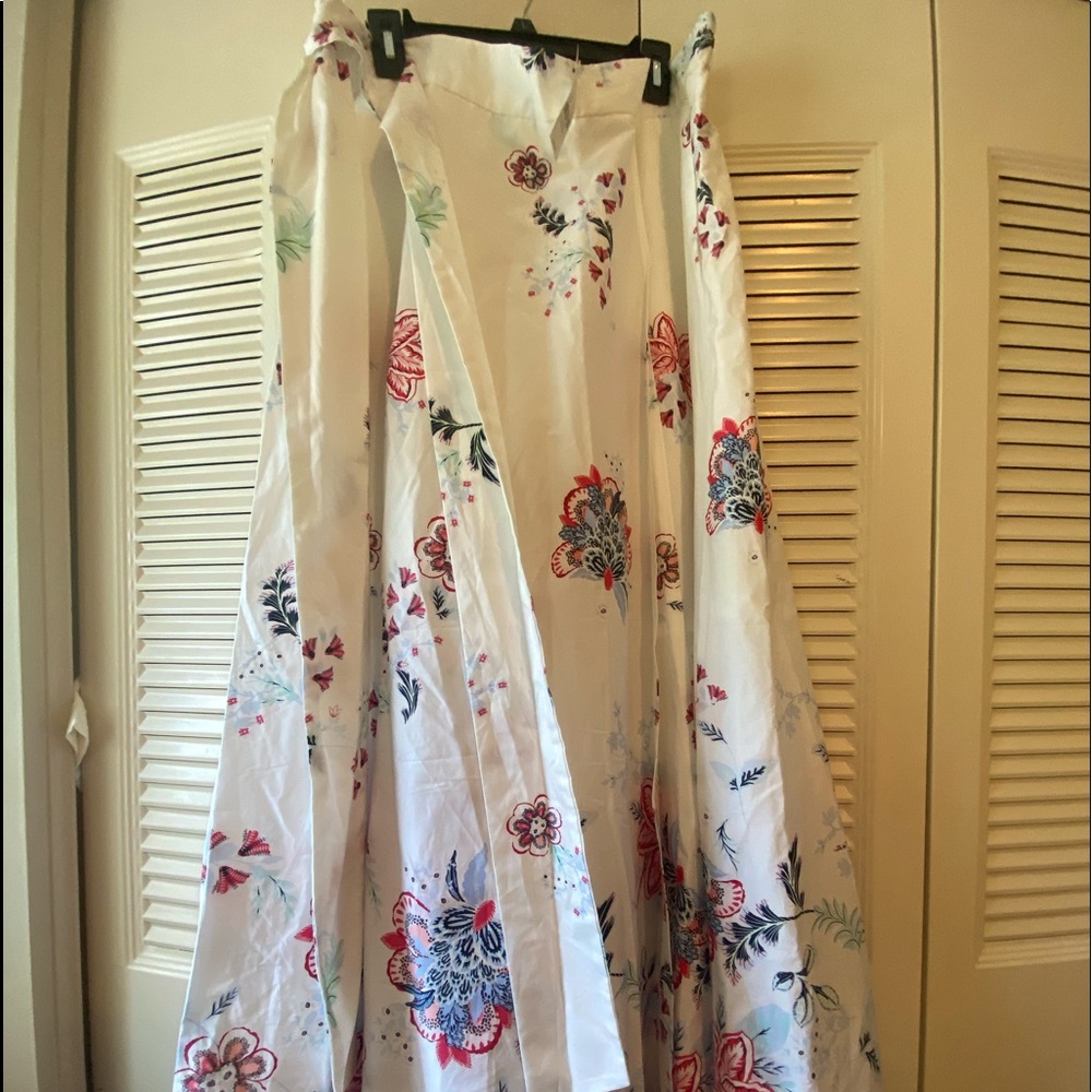 women’s long skirt